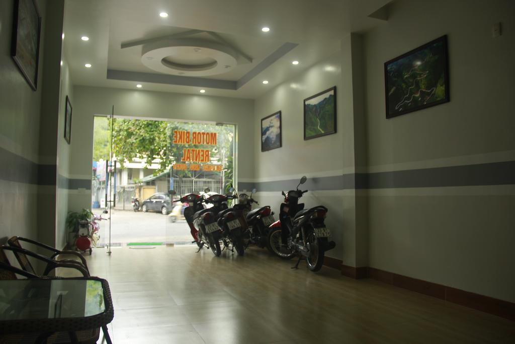 River Queen Guest House Ha Giang Buitenkant foto