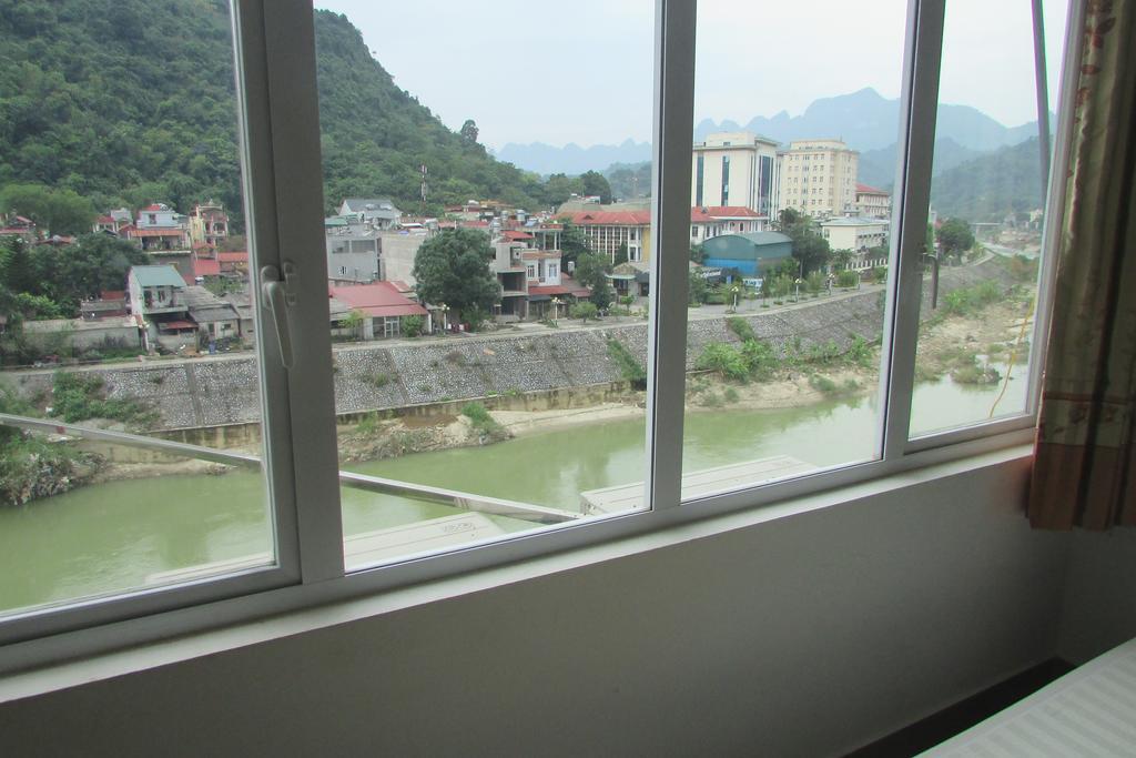 River Queen Guest House Ha Giang Buitenkant foto